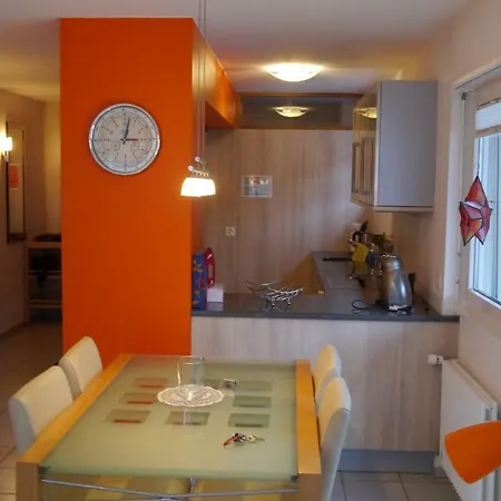 Zayetta Orange Cube Nr. 11a Apartman Zermatt